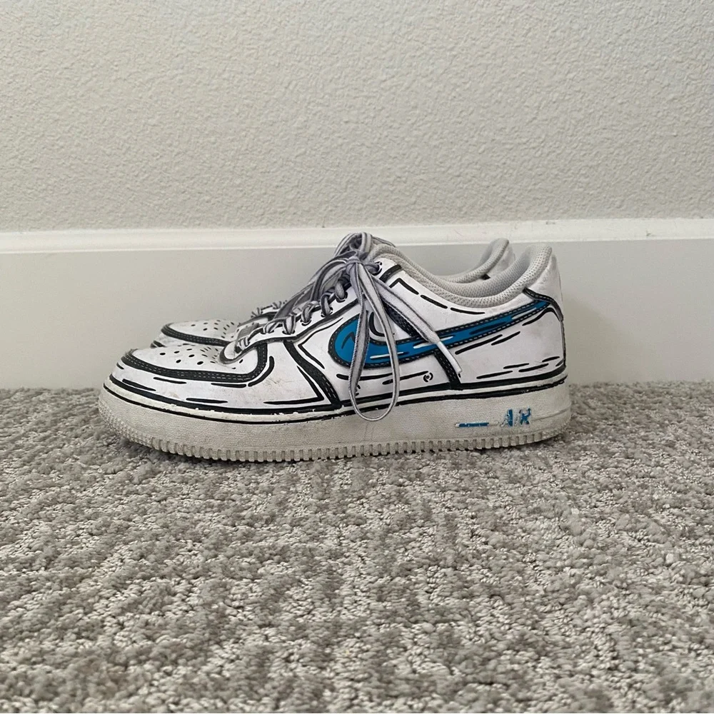 Custom AF1’s - Picture 3 of 6